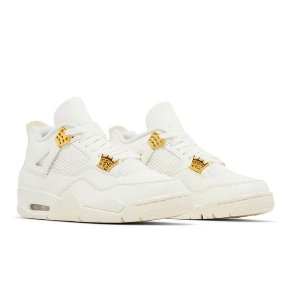 New - Nike woman’s Jordan 4 Retro metallic gold - Picture 7 of 9